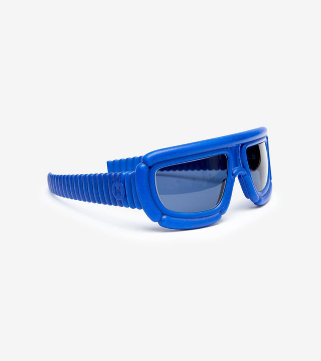 High-tech 3D-printed blue metaverse sunglasses with innovative cushioned frames for trendsetters