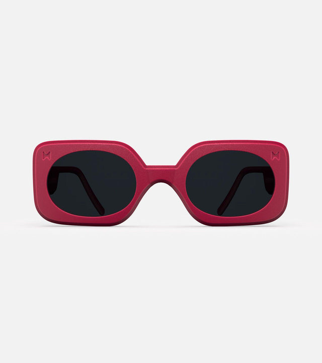 Vibrant red Planga sunglasses by Reframd  for low nose bridges, with bold, square frames and grey lenses, ideal for summer days.
